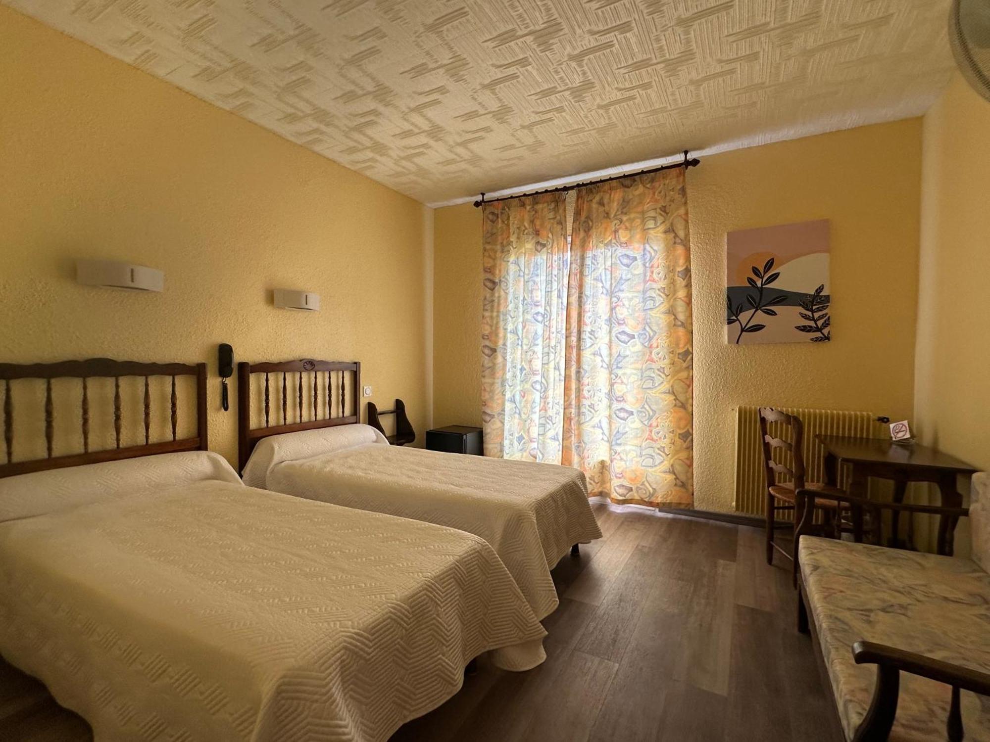 Hotel Ambeille Vue Mer كولِيورْ المظهر الخارجي الصورة